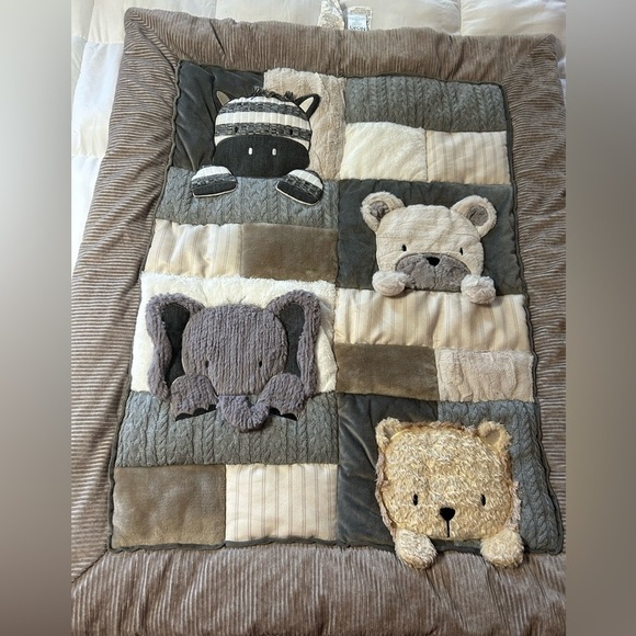 nojo Other - Nojo play day pals Crib comforter. Zoo animals zebra elephant